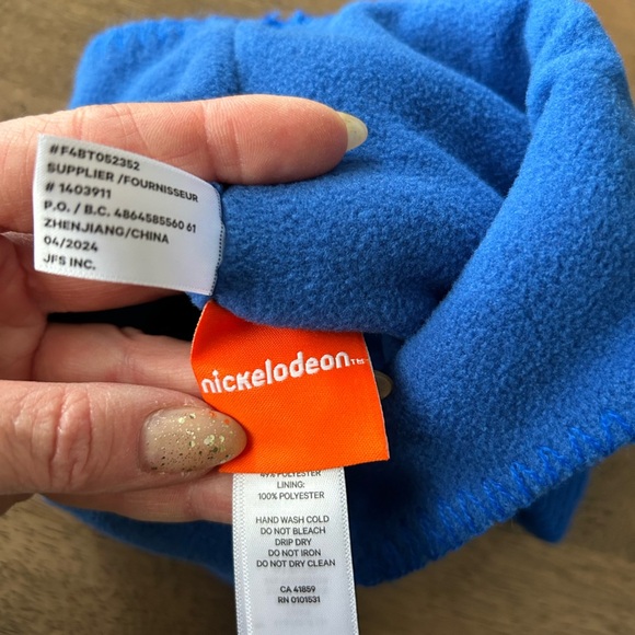 Paw Patrol Brand New hat with matching mittens One size - Picture 3 of 4